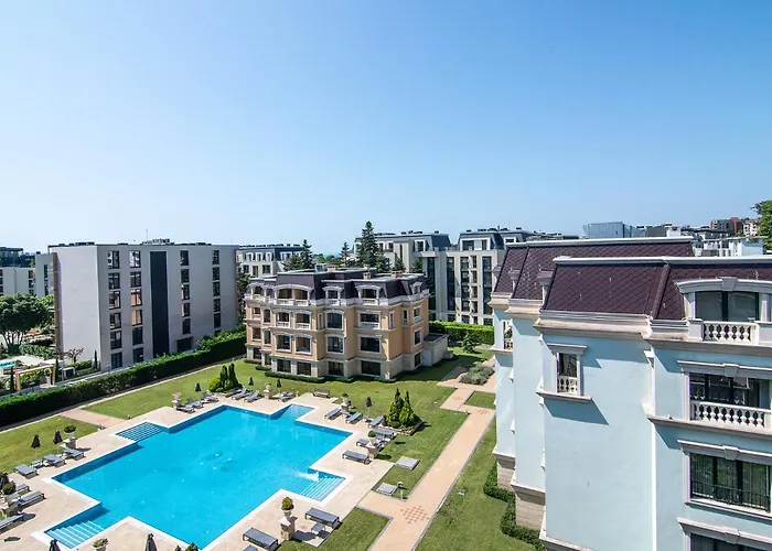 Carpe 1br Pool & Parking