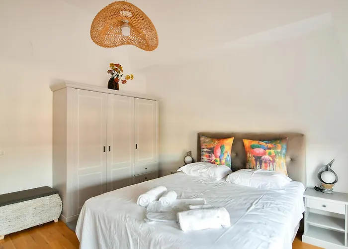 Appartamento Carpe 1br Pool & Parking